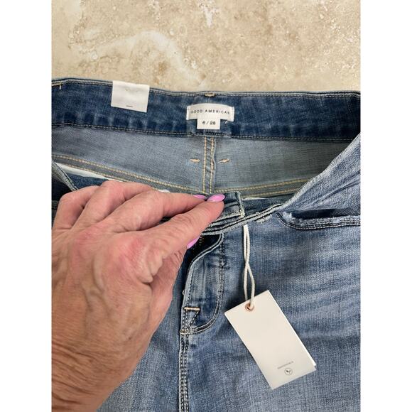 Good American size 6 28 Good Waist crop Inseam 26' NWT distressed - Picture 5 of 5
